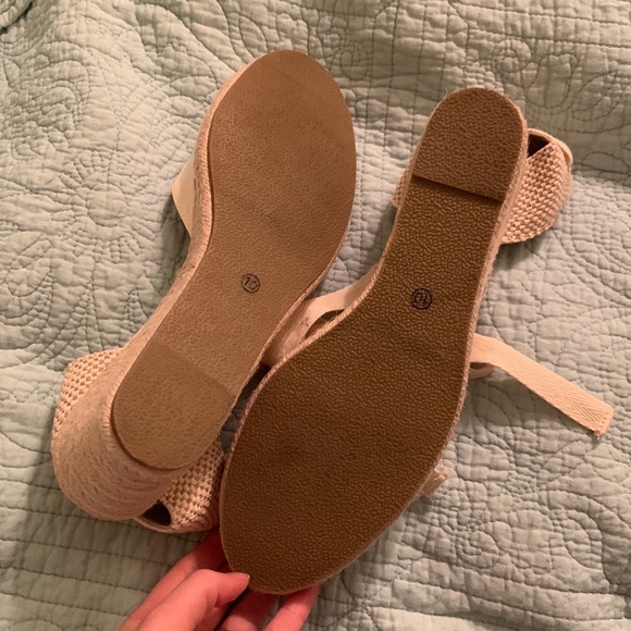 Espadrilles - Picture 7 of 7